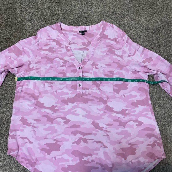 Torrid Pink Camouflage Blouse 2X - Picture 7 of 7